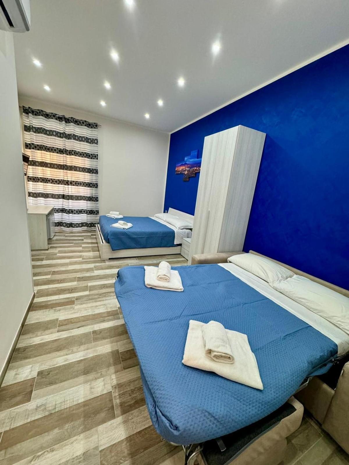 Punto House Ferrovia Ξενοδοχείο Νάπολη Εξωτερικό φωτογραφία
