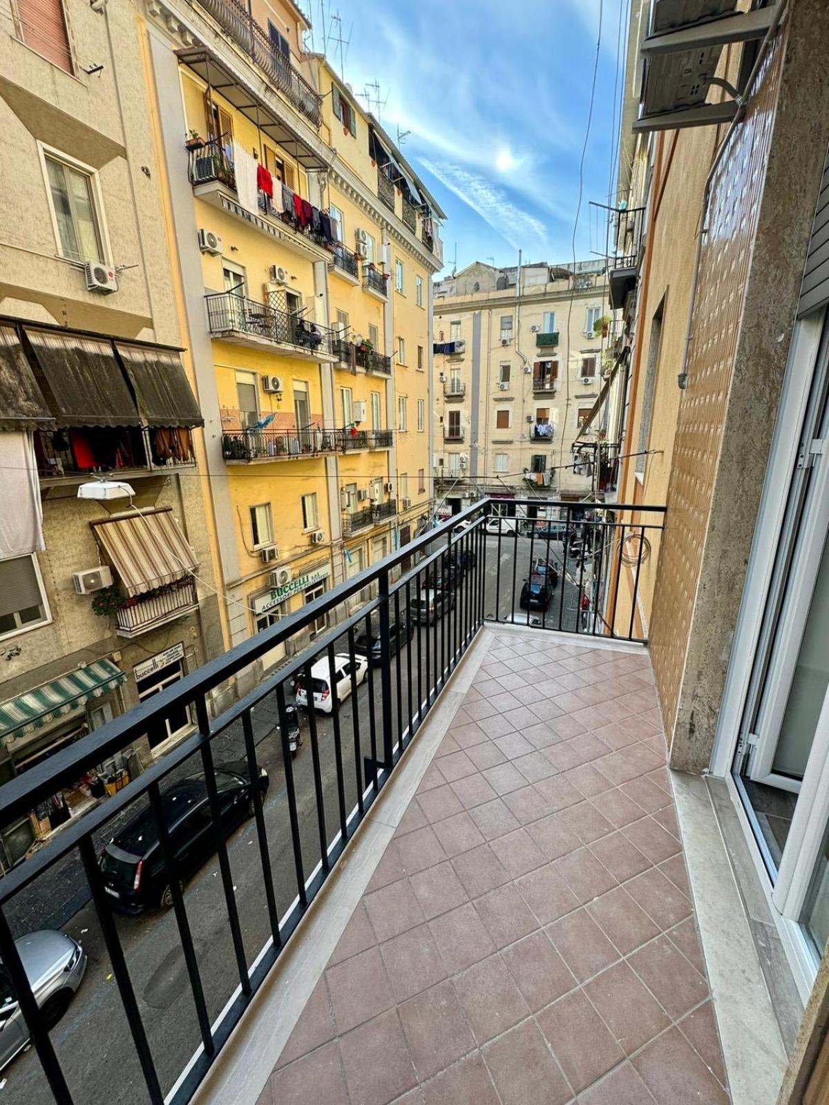 Punto House Ferrovia Ξενοδοχείο Νάπολη Εξωτερικό φωτογραφία